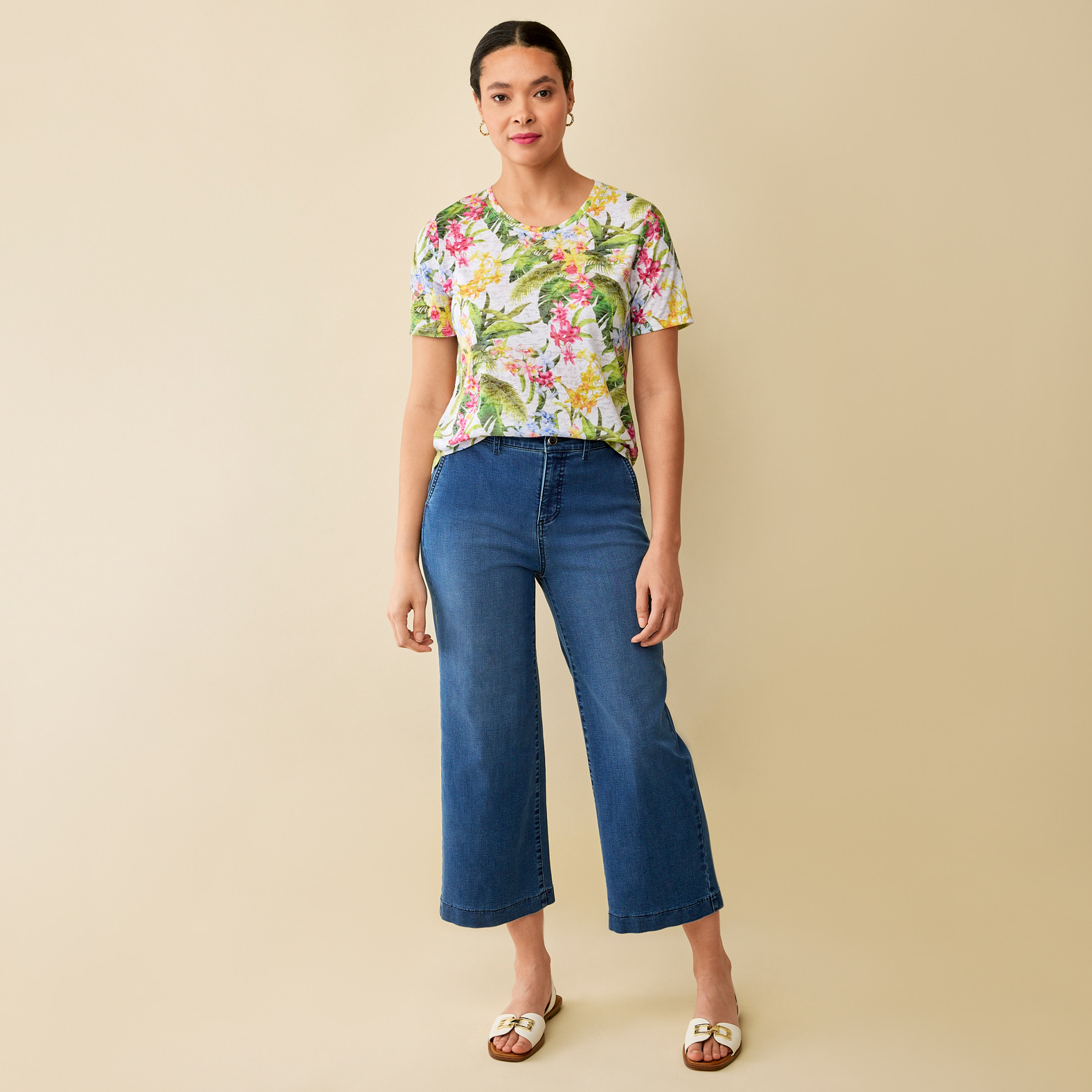 Tropical Print Short Sleeve Top Full Body