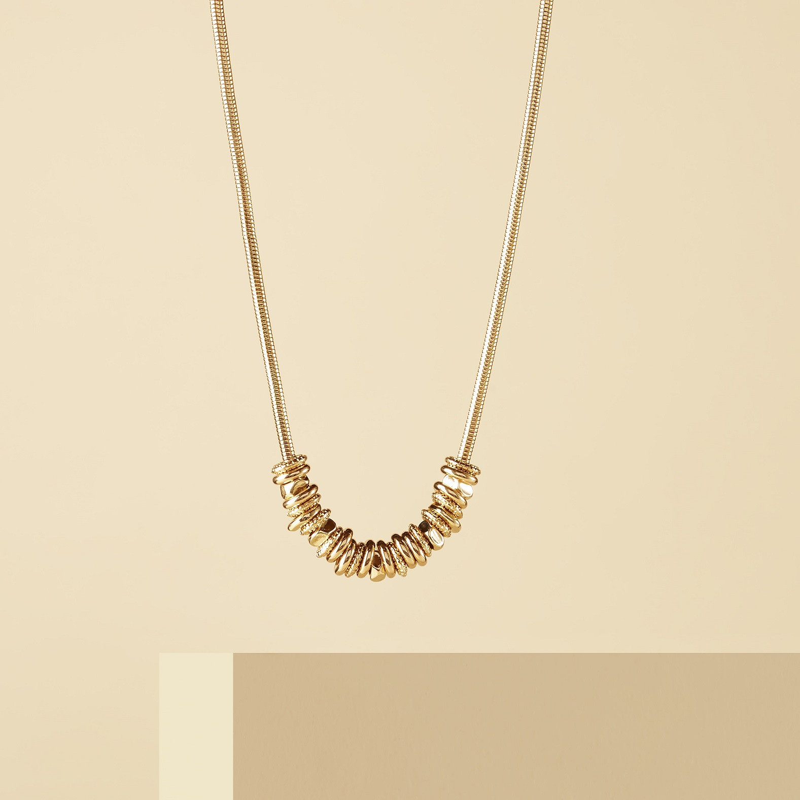 Metal Pendant Necklace