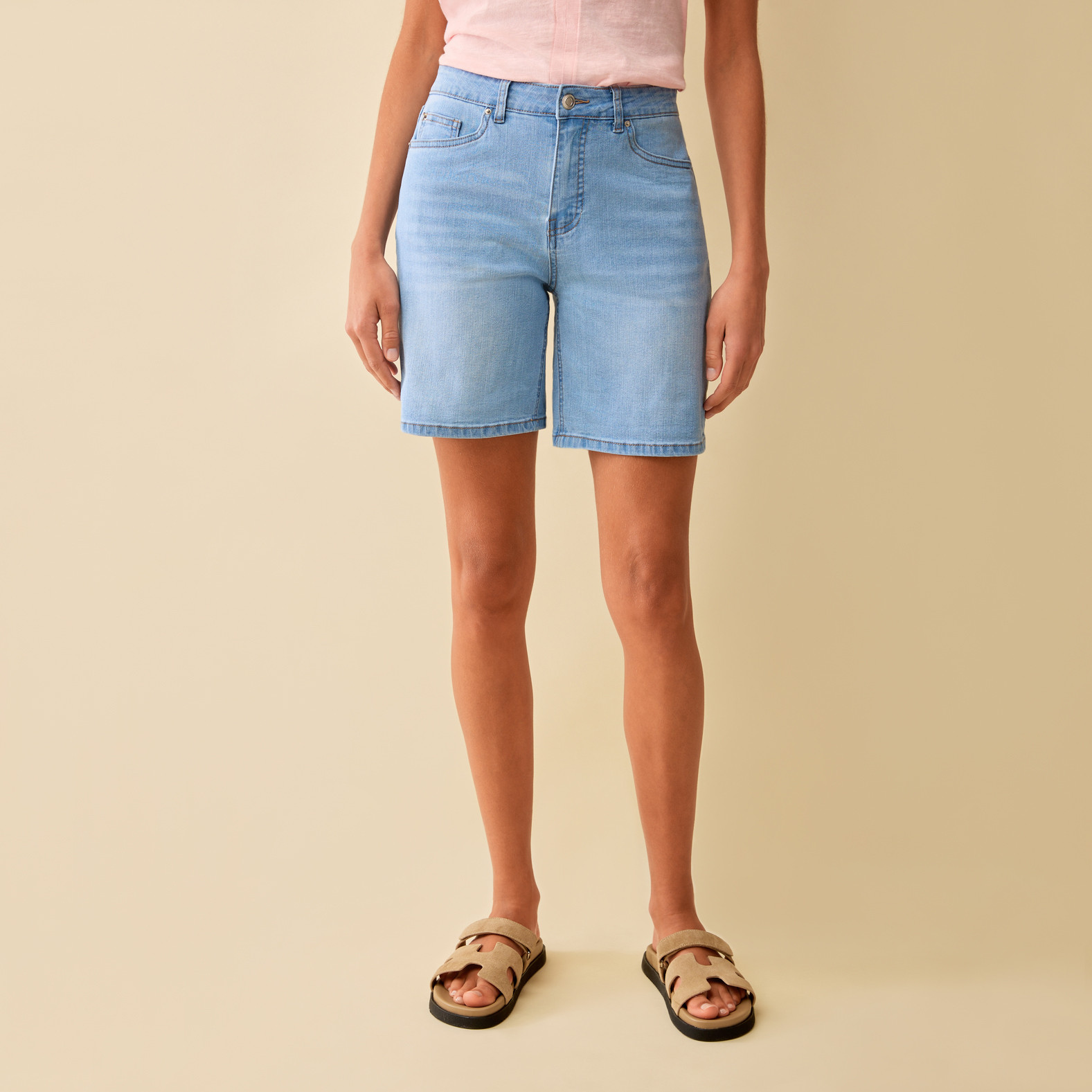 Light Wash Denim Short Half Body