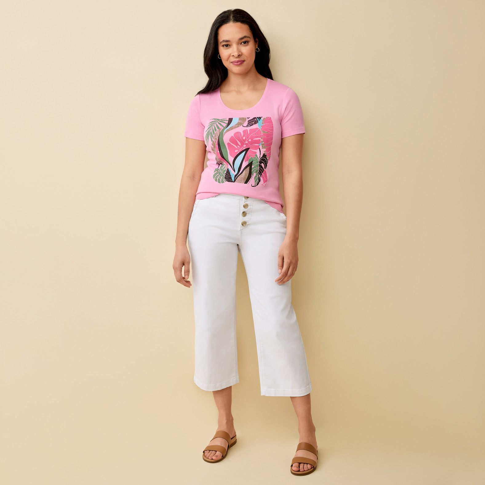 Everyday Fit Pink Scoopneck Tee Full Body