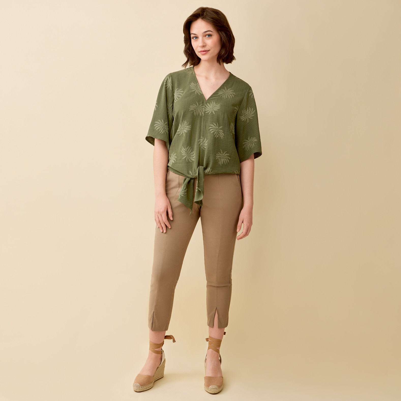 Tie Front Palm Print Top Full Body