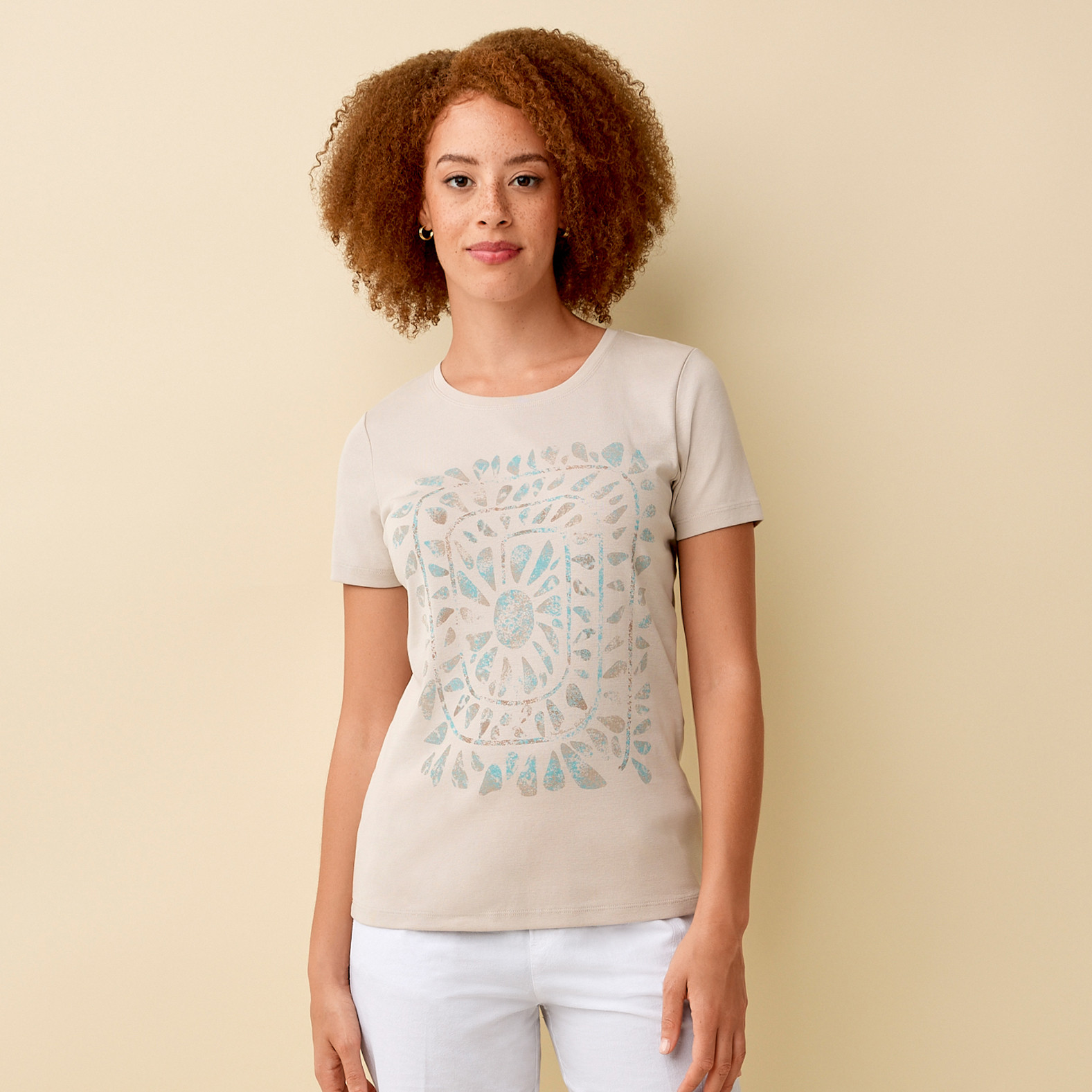 Everyday Fit Neutral Tee Half Body