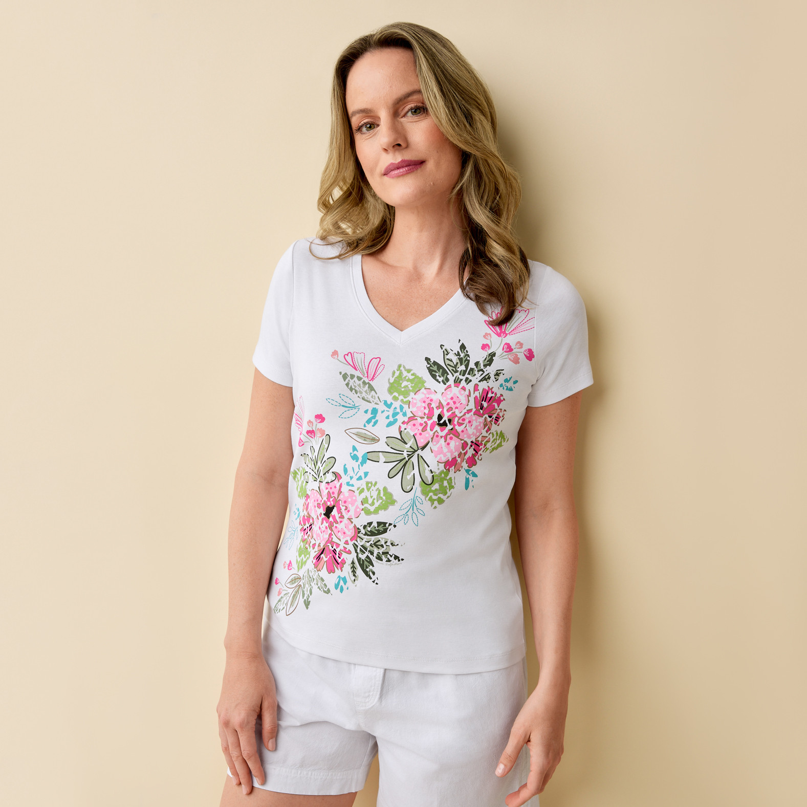 Petite - Everyday Fit Floral Tee Half Body