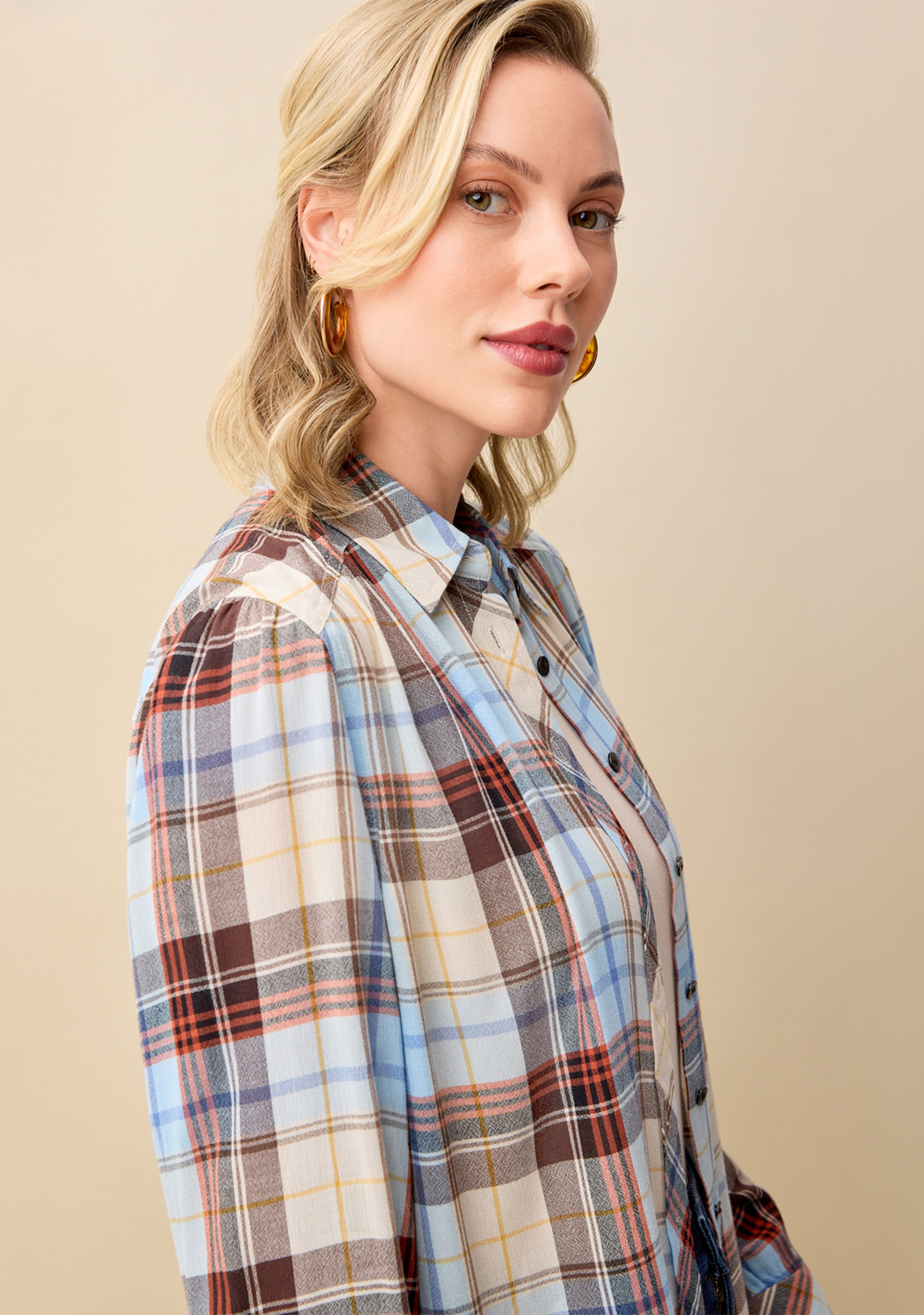 Puff Sleeve Plaid Shirt Side View