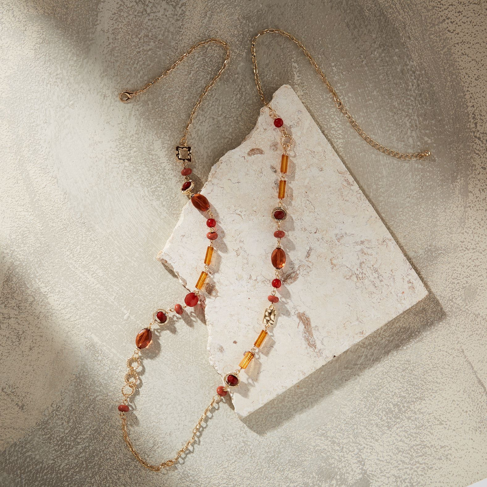 Beaded and Chain Long Necklace