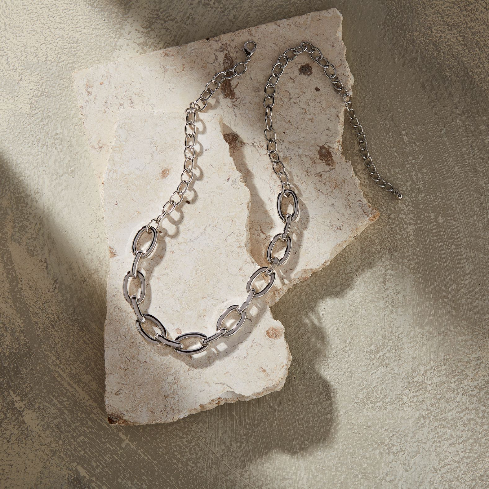 Short Chain Link Necklace