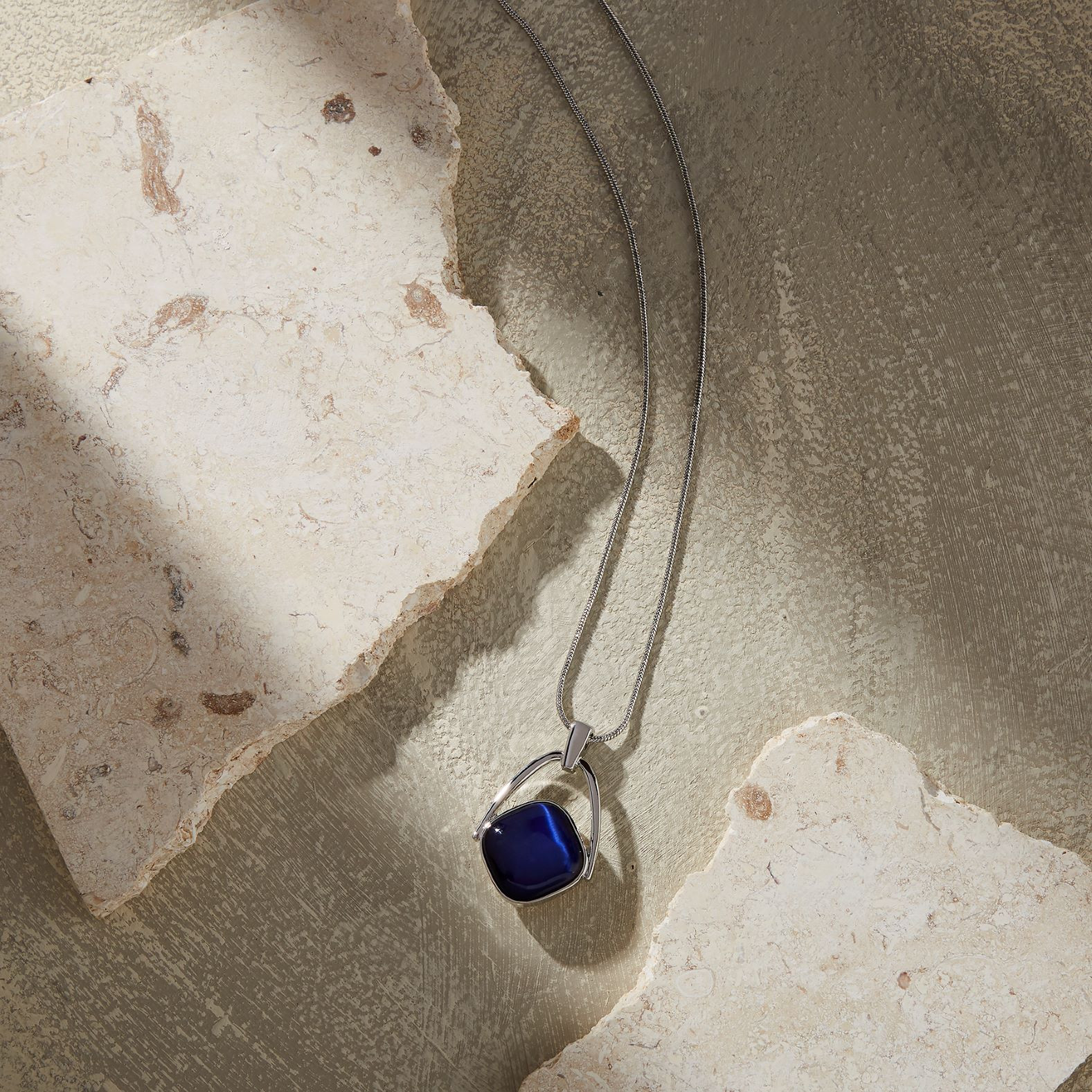 Two Sided Cat Eye Pendant Necklace