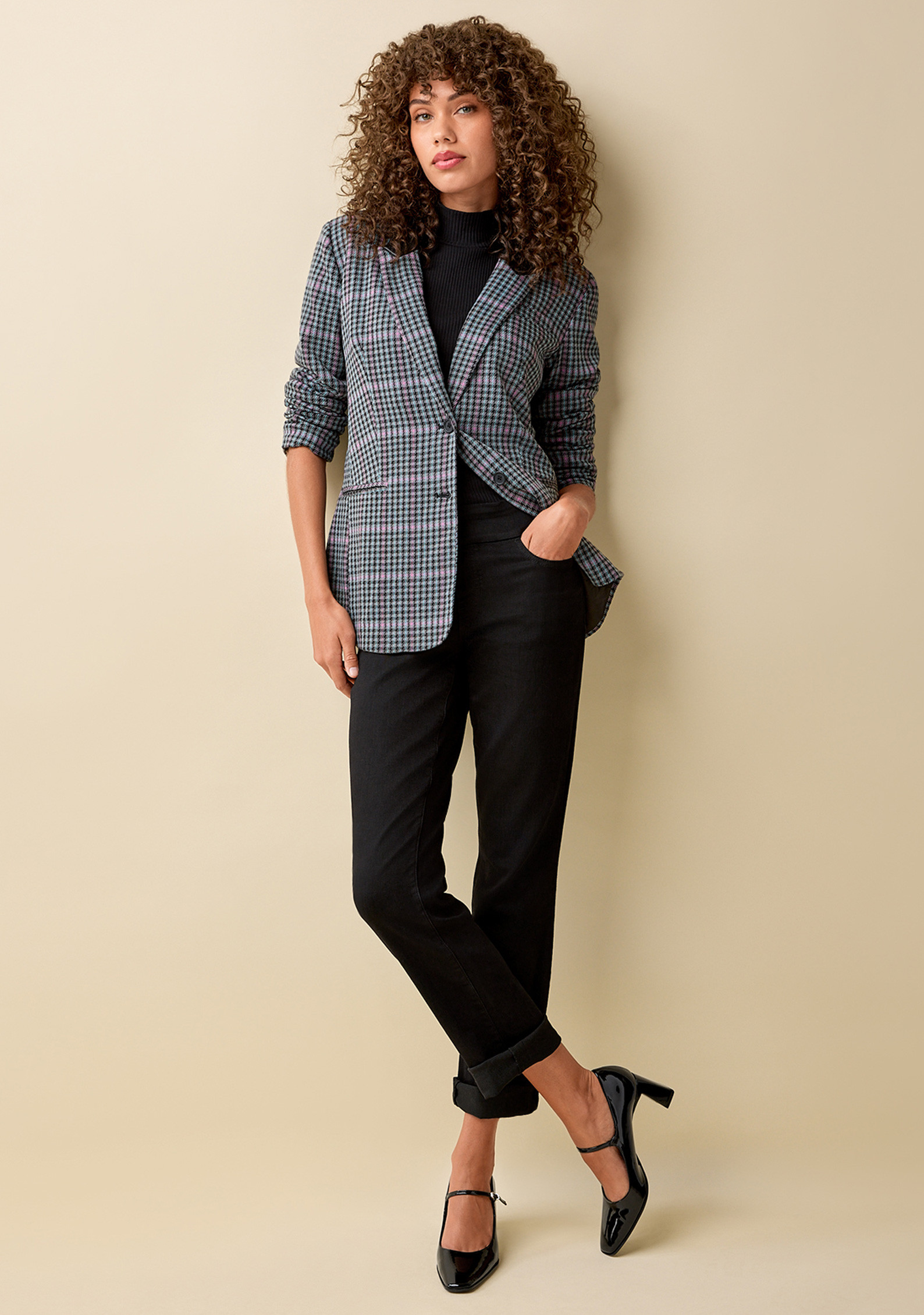 Plaid Blazer Full Body