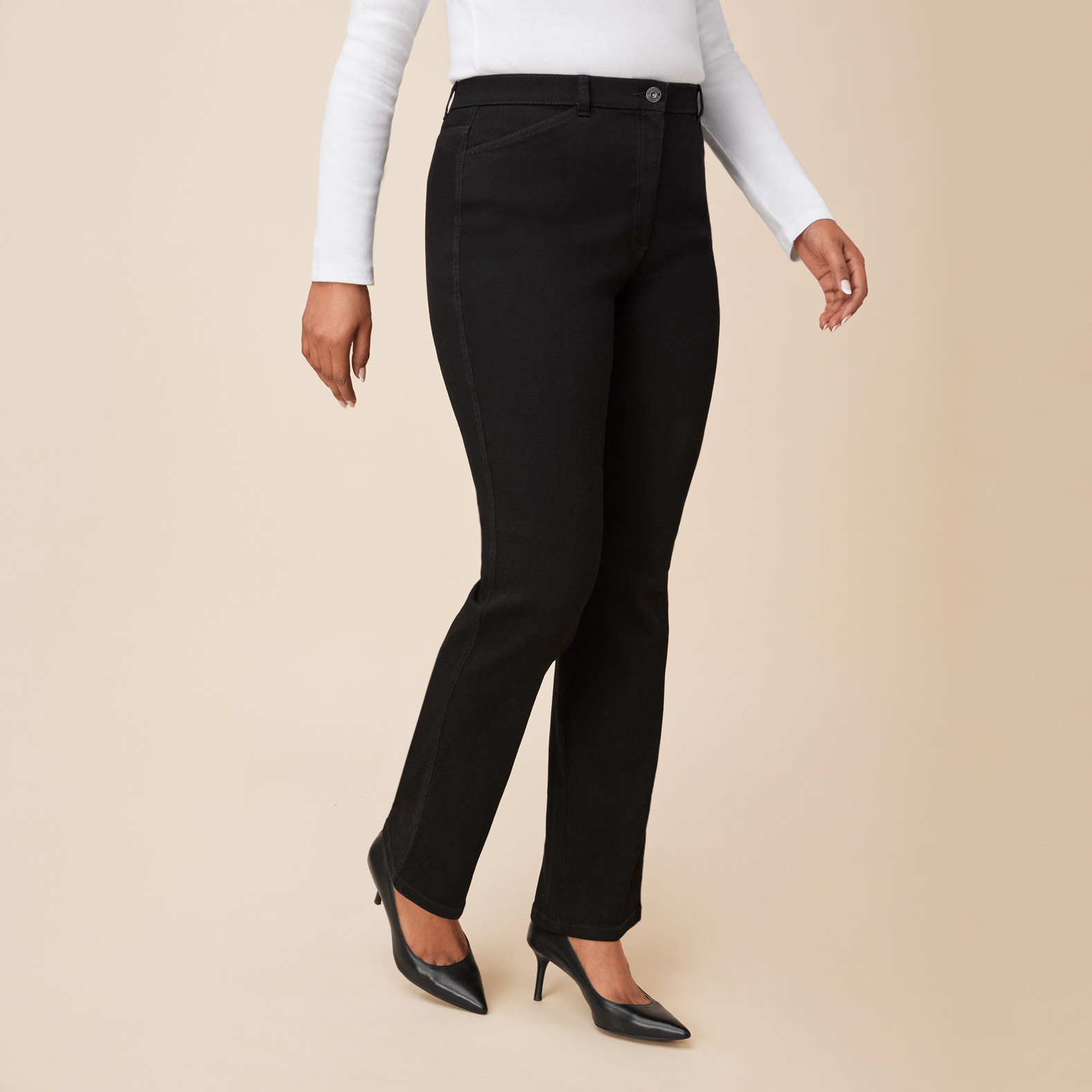 Curvy Essential Black Jean Front View