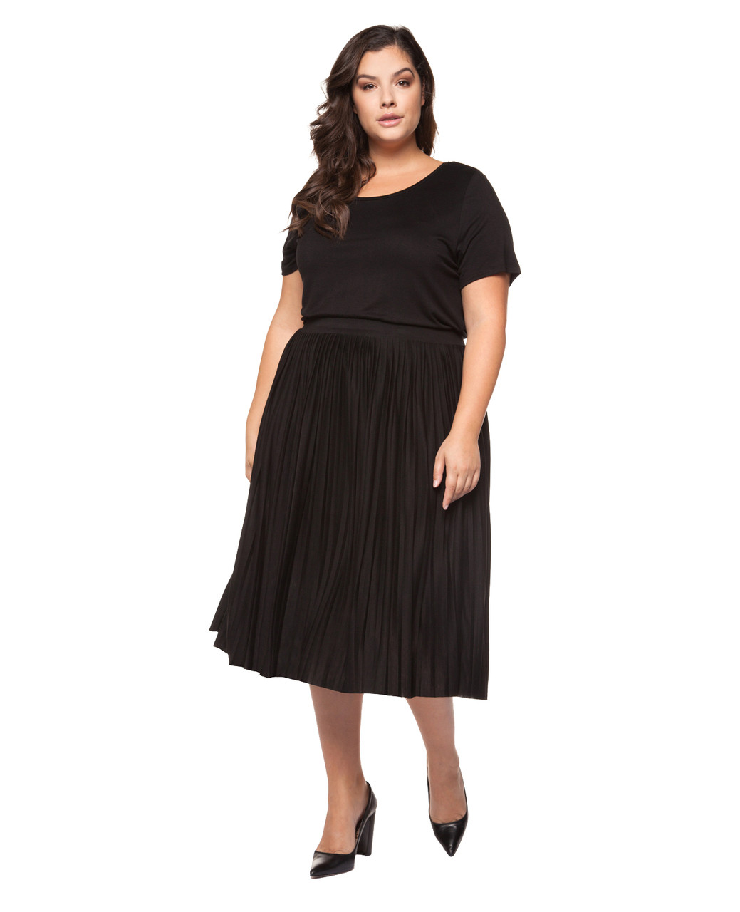 Women's plus size pleated midi skirt.