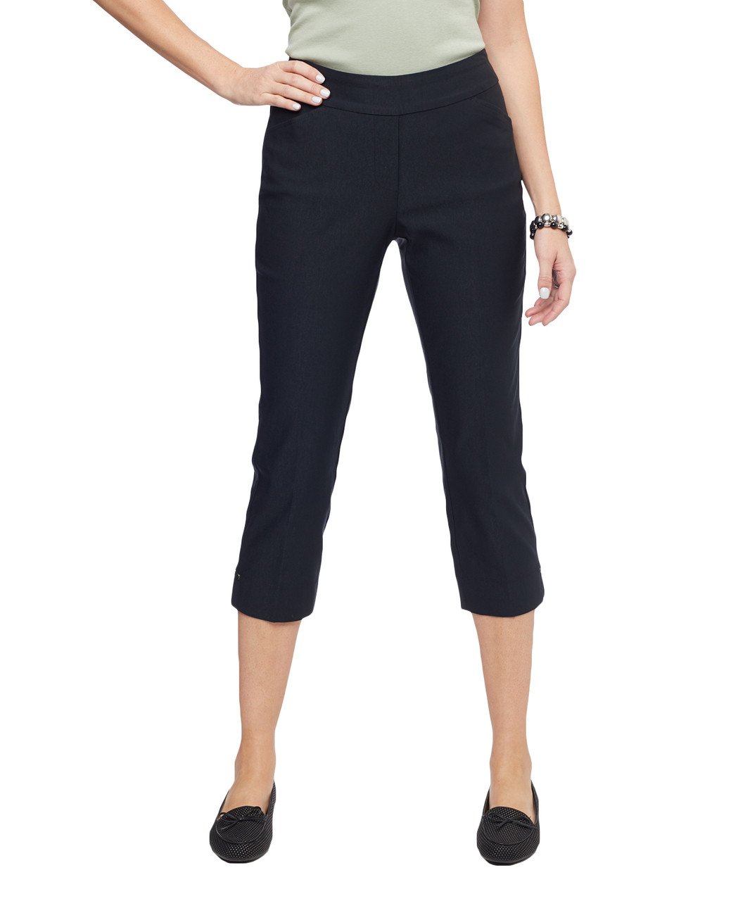 Women's cropped capri pull on pants