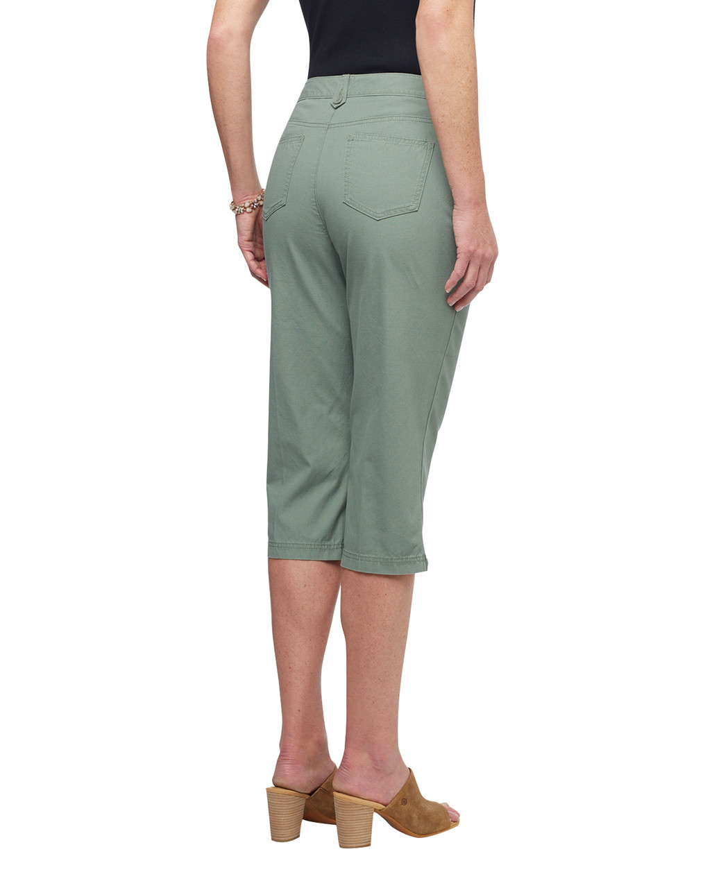Women's ripstop capri pants.
