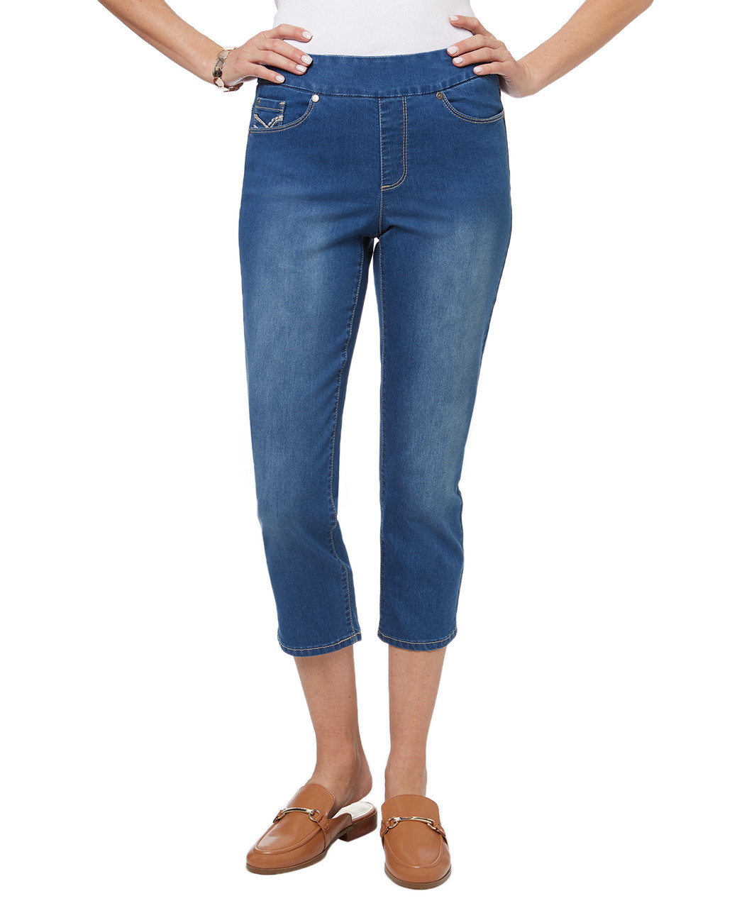 Women's stretch jeans in a cropped capri length.