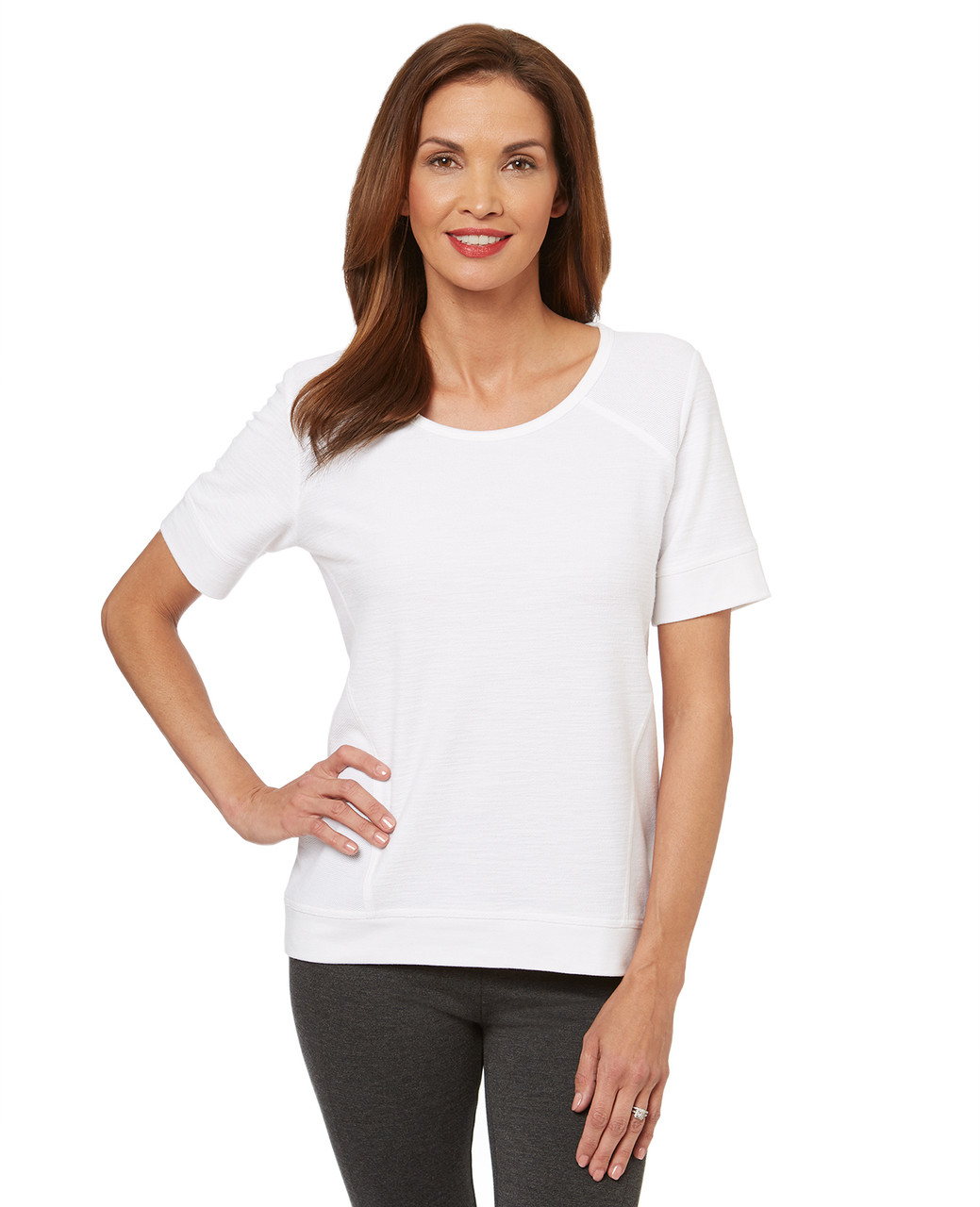 This short sleeve women's popover is a soft and seamless alternative to the classic white t shirt.