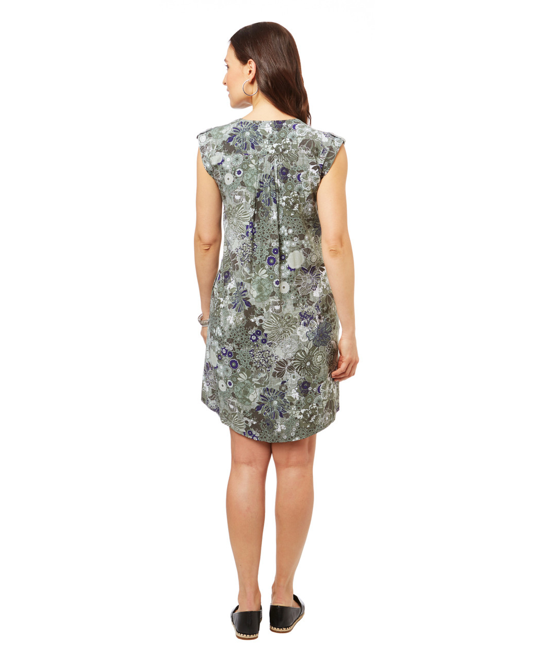 Women's moss green v neck floral dress with pockets.