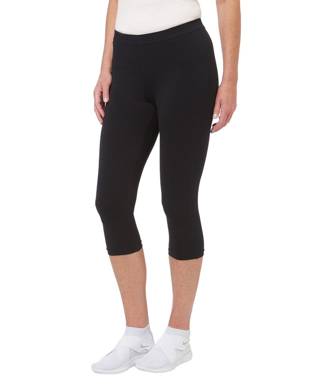 Women's black active yoga capri legging