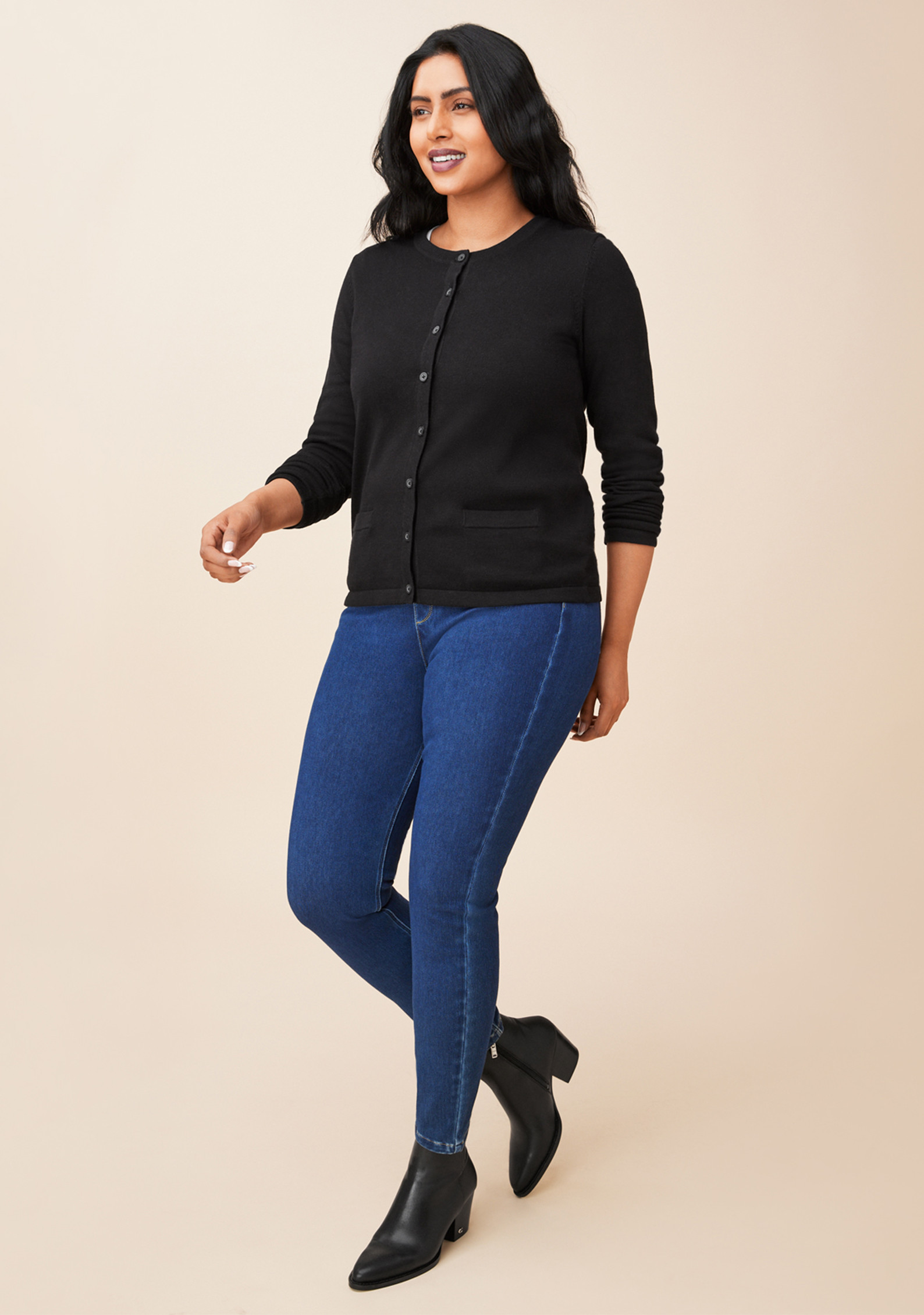 Essential Cardigan with Pockets Full Body