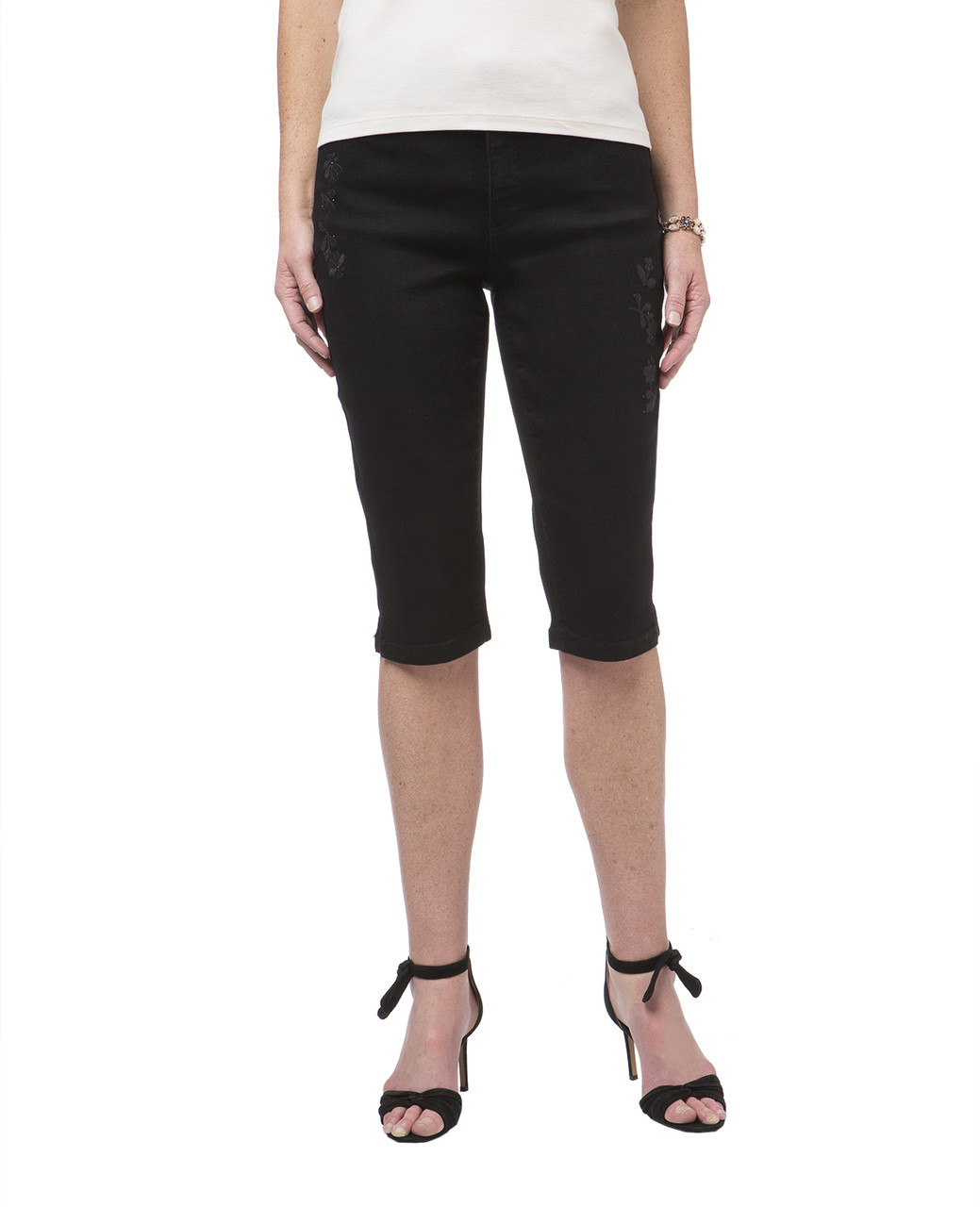 Women's floral embroidered capri pants