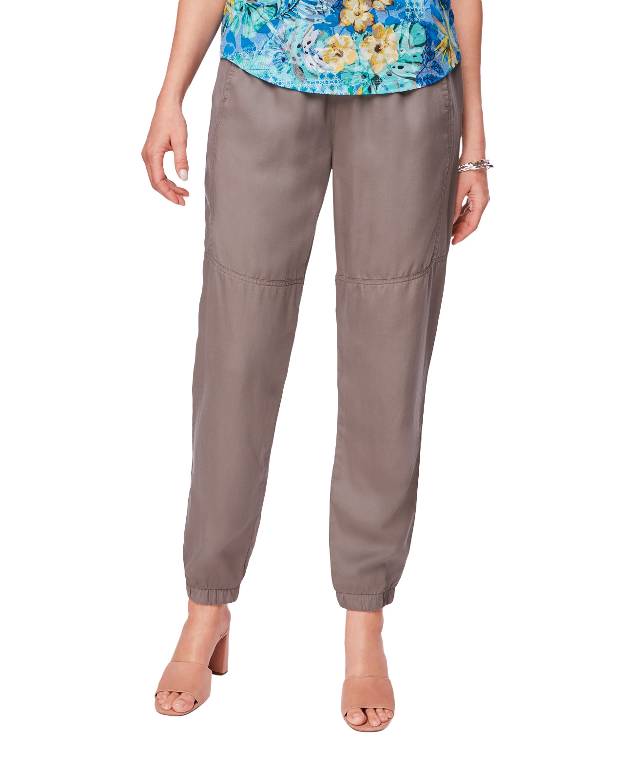 Women's cuffed jogger pant with pockets