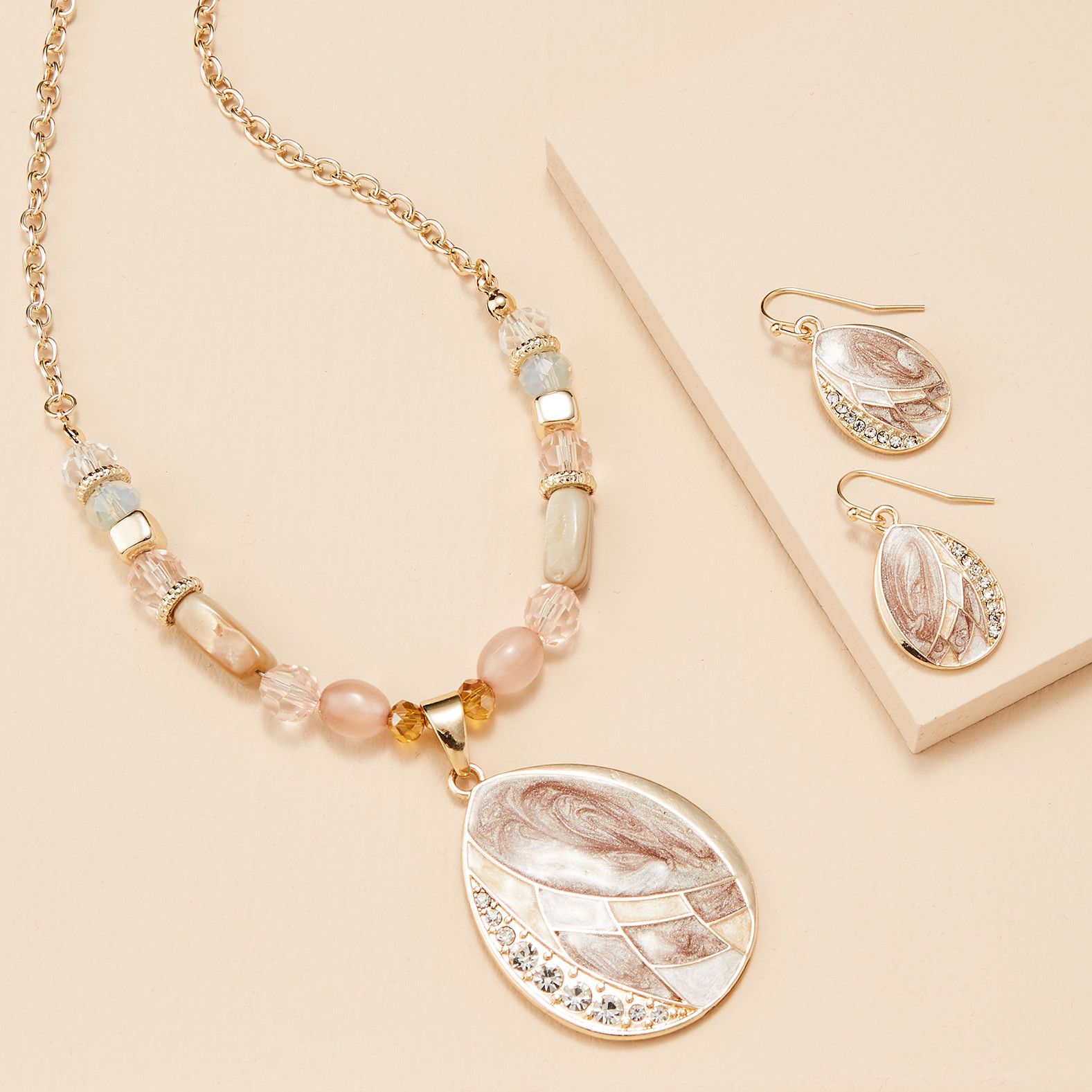 Short Teardrop Epoxy Necklace