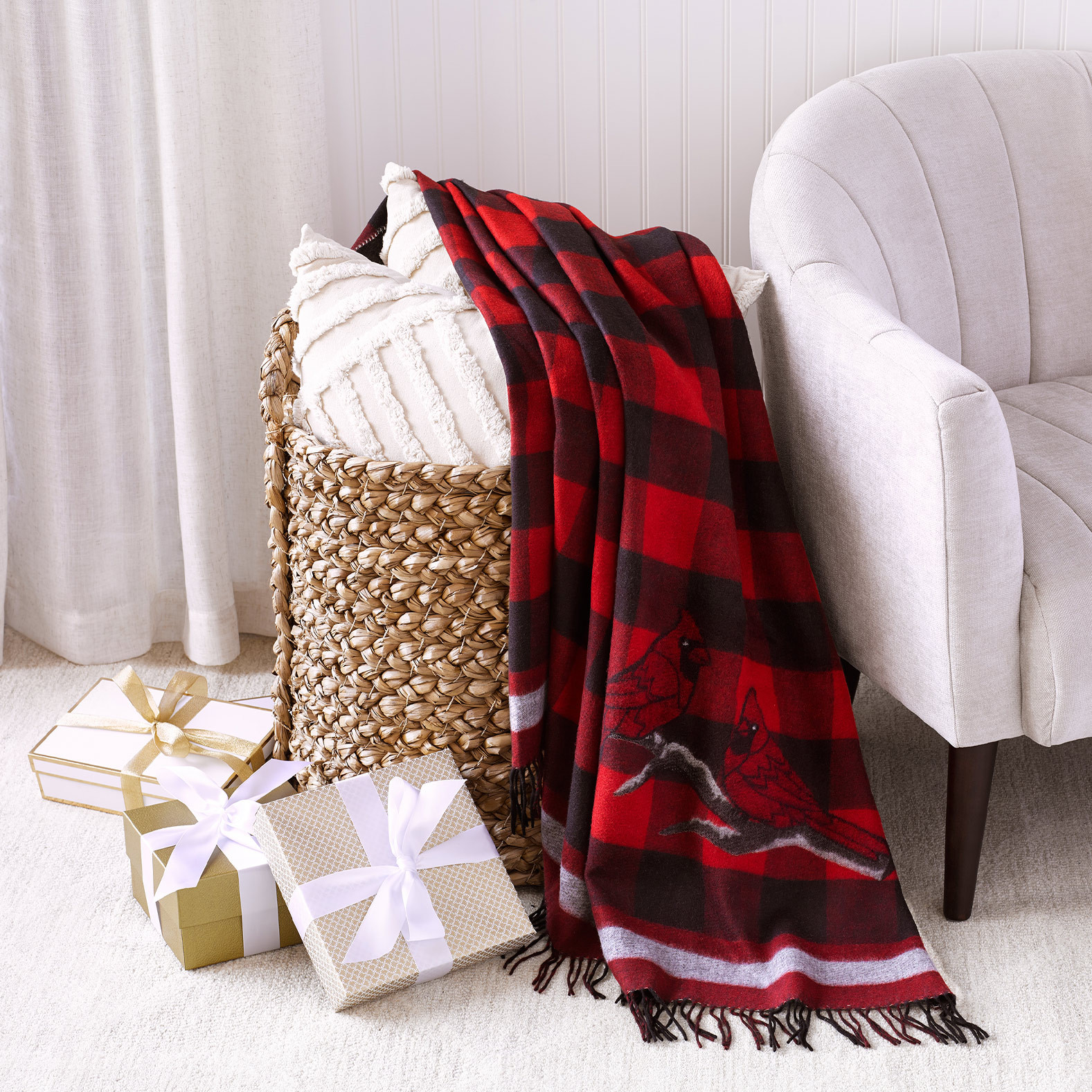 Cozy Throw Cardinal Blanket