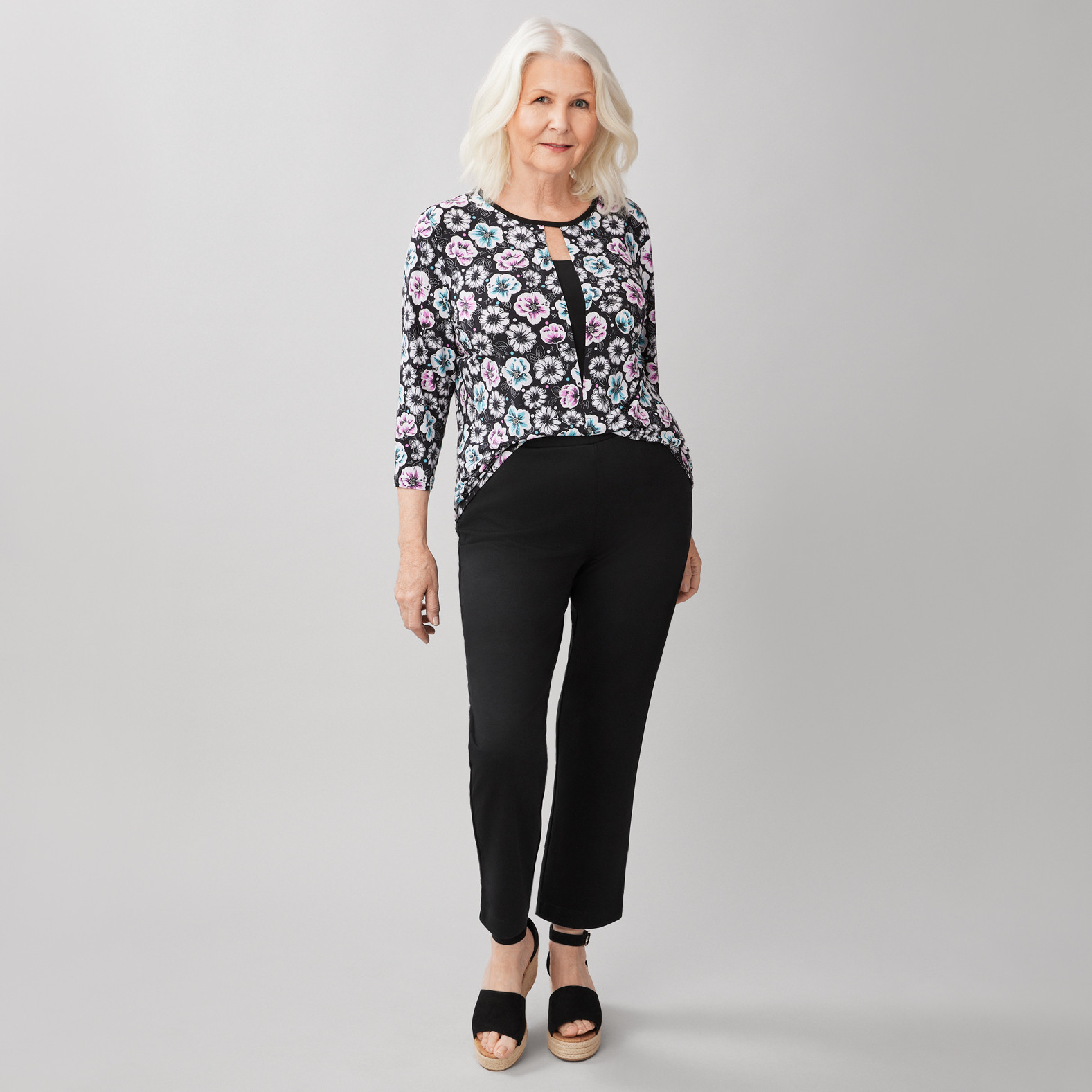 Petite - 3/4 Quarter Sleeve Floral Tee Full Body