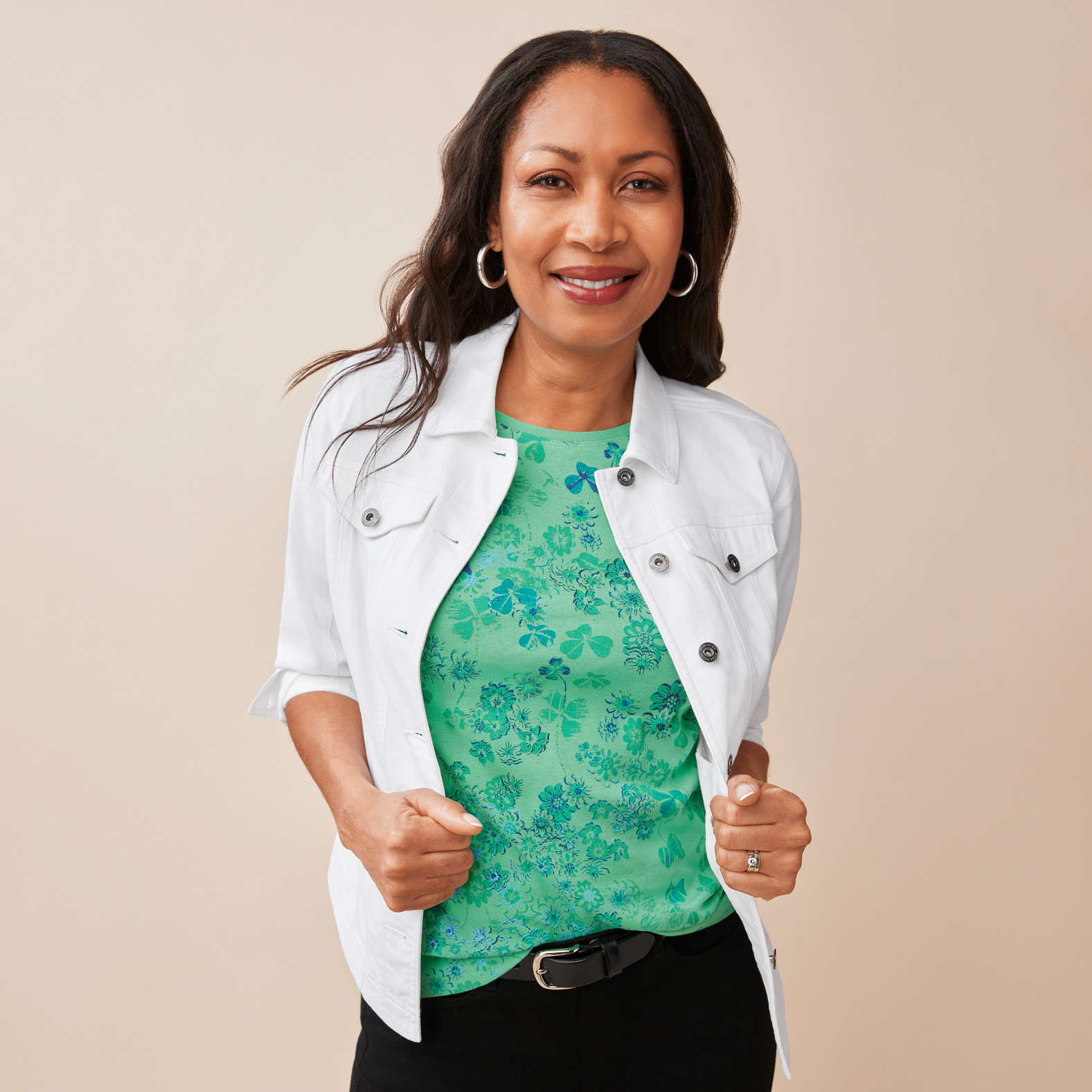 Clover Print Crewneck Tee Half Body w/jacket