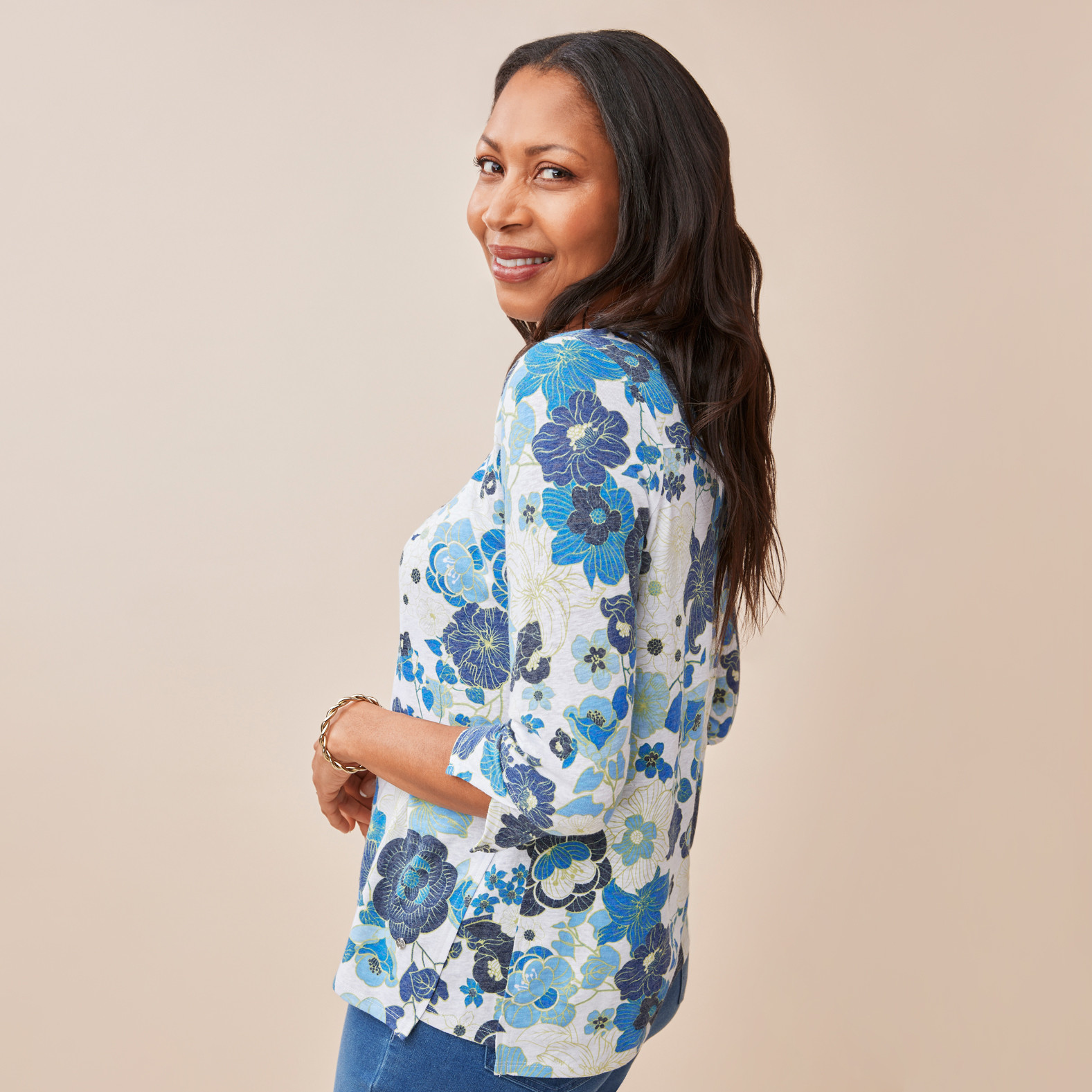 Petite - 3/4 Sleeve Floral Printed Tee Back View