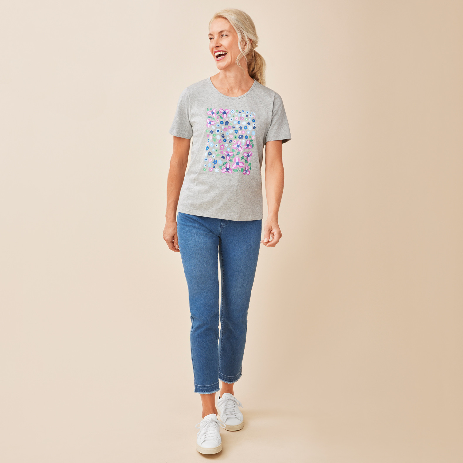 Petite - Floral Square Tee Full Body