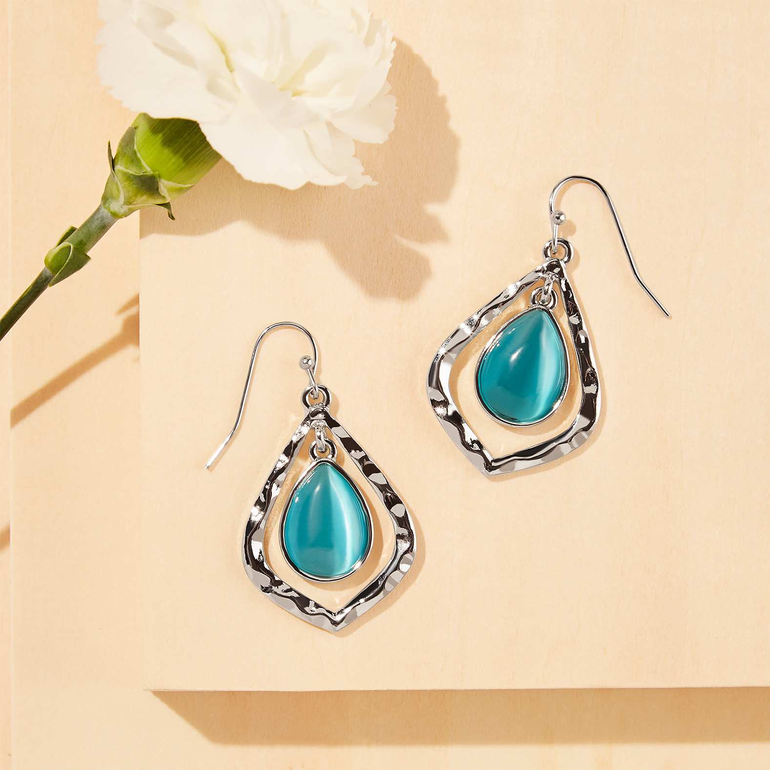 Teardrop Cat Eye Earrings