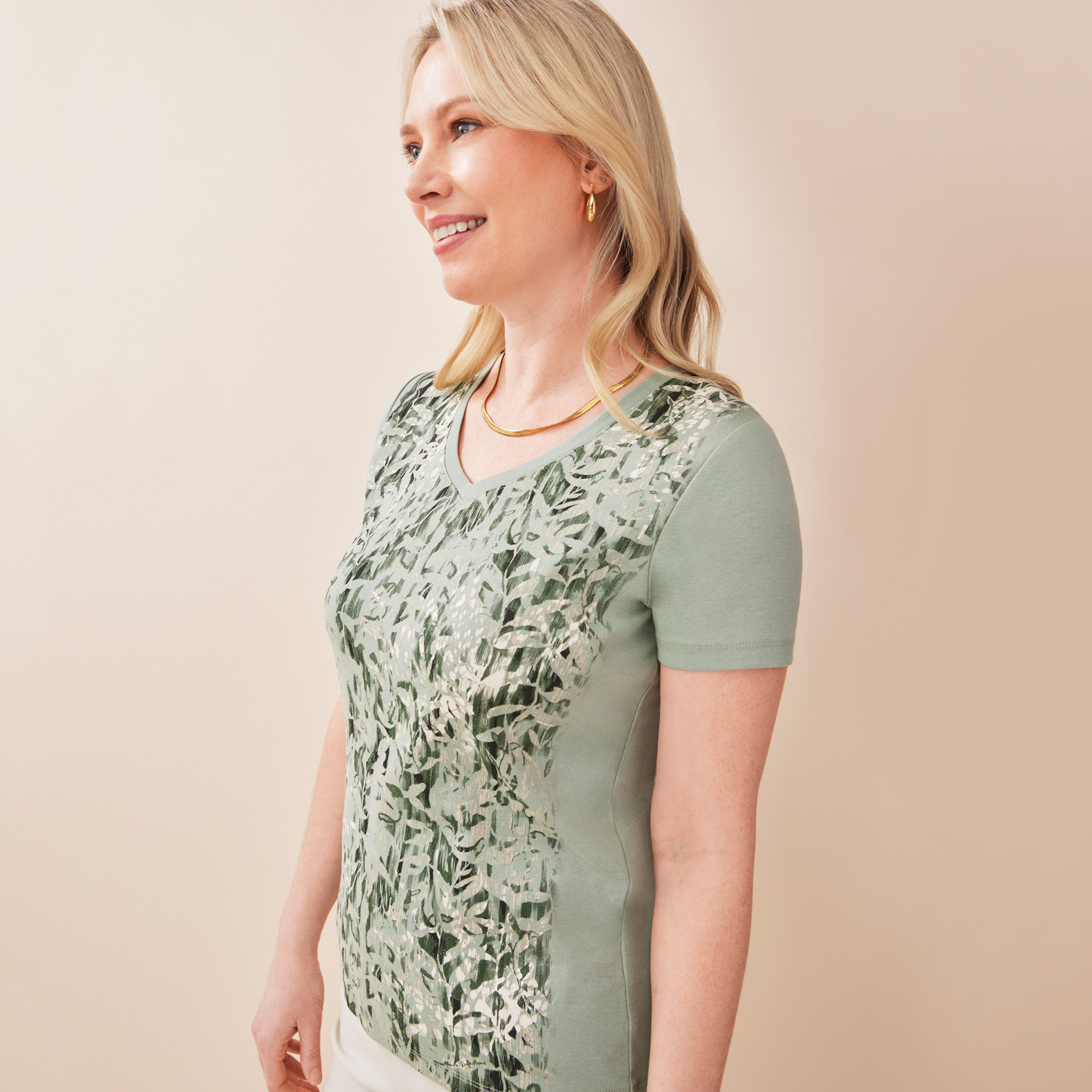 Everyday Fit Vine Vneck Tee Side View