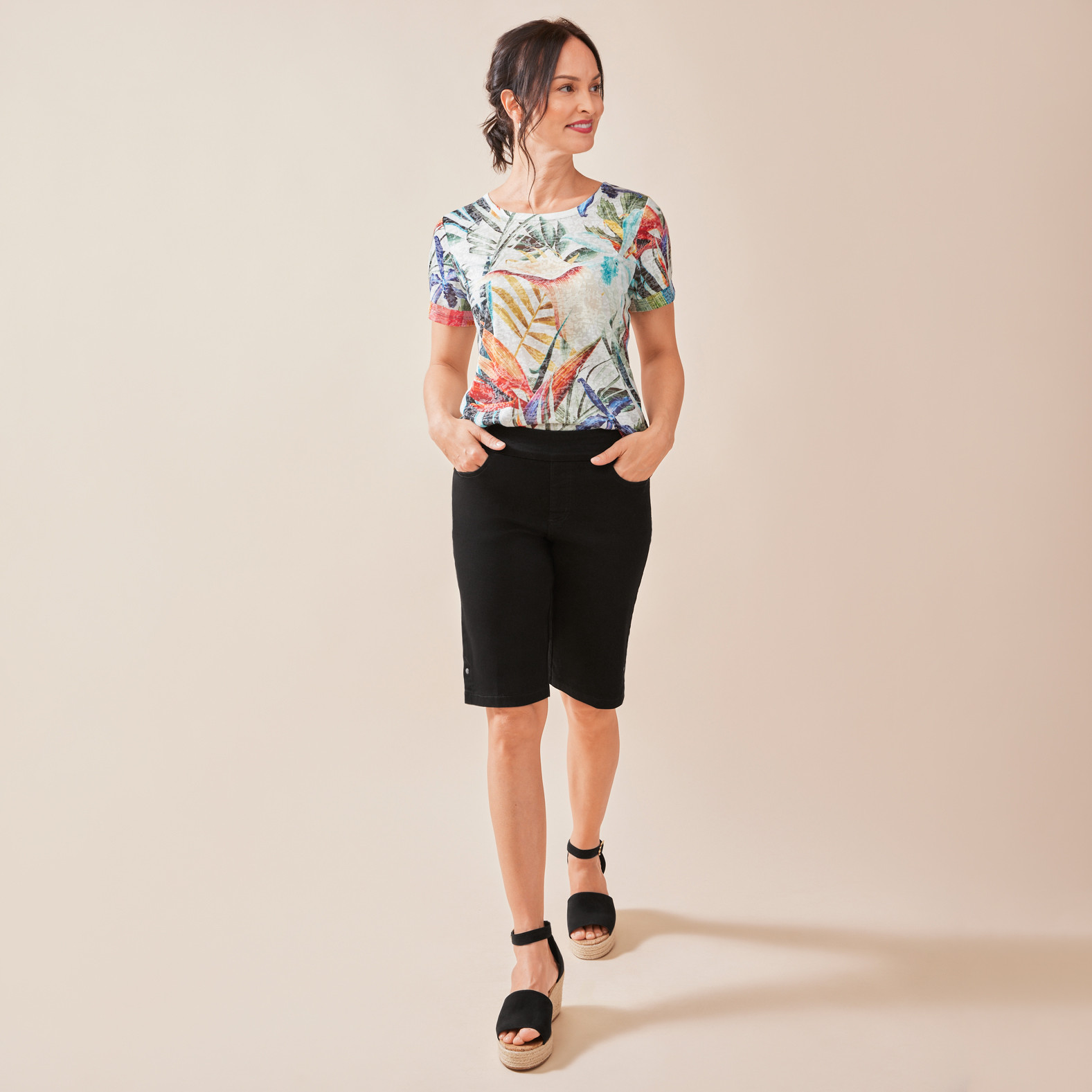 Comfort Bermuda Short Full Body