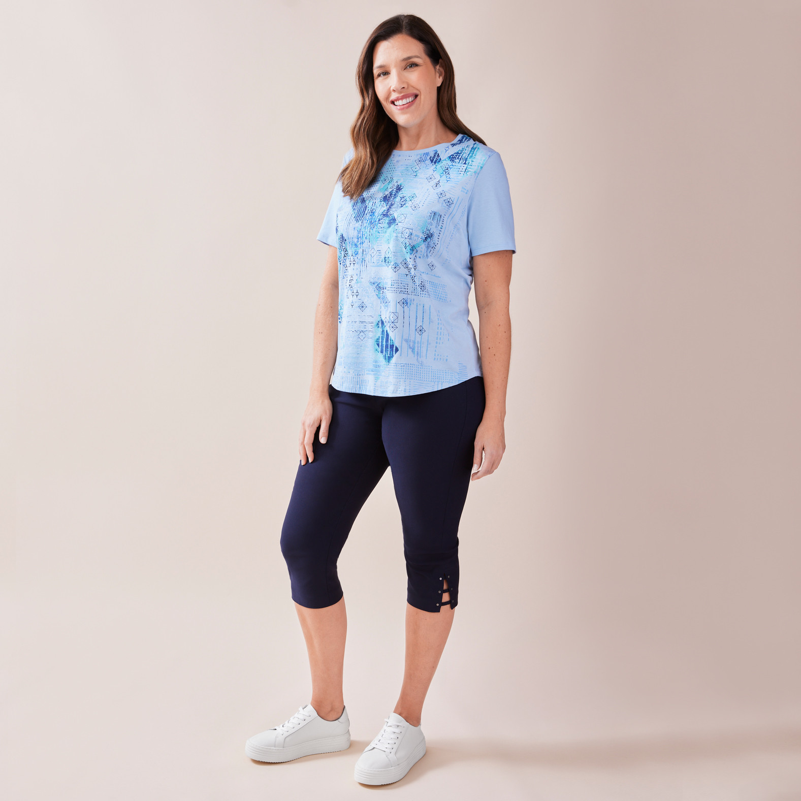 Textured Semi Fit Tee Full Body Front View Untucked