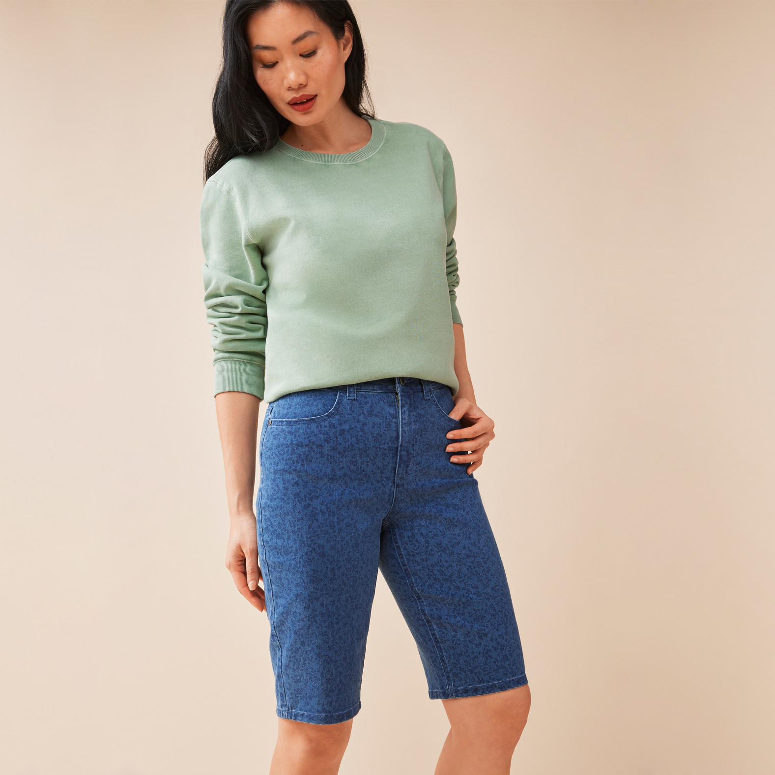 Curvy Essential Bermuda Shorts Half Body Front View