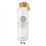 A drink bottle made of clear glass with a bamboo lid and a braided rope. It features a logo on the surface. A drink bottle made of clear glass with a bamboo lid and a braided rope. It features a logo on the surface.