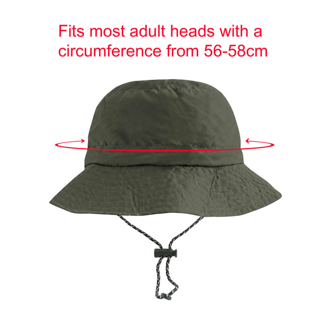 A foldable bucket hat in olive green with a drawstring, featuring a logo. Suitable for adult head sizes 56-58 cm.