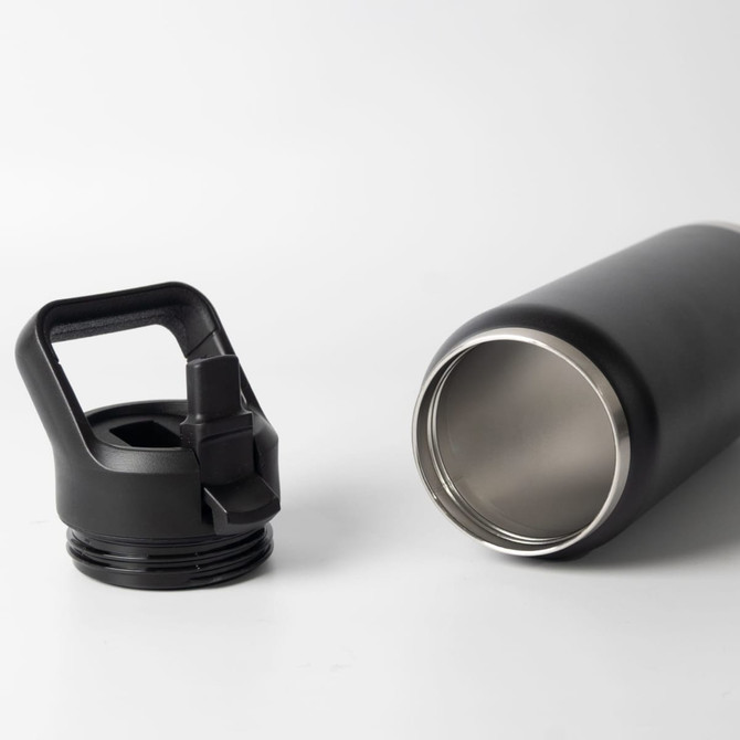A drink bottle in matte black with a detachable lid, featuring a spout for easy pouring.