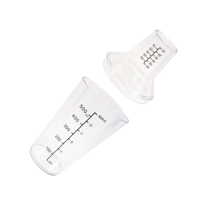 A drink bottle in clear plastic with a measuring cap; features measurement markings up to 500 ml.