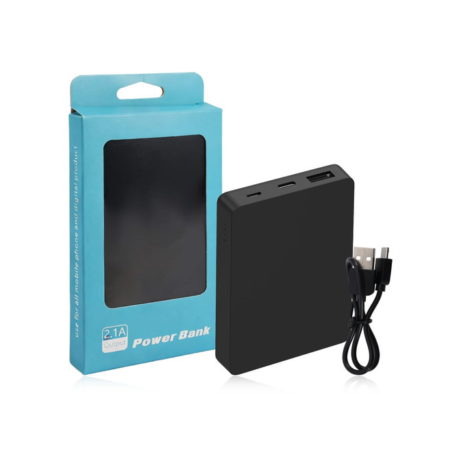 A black square power bank is displayed in its blue packaging, accompanied by a USB cable.