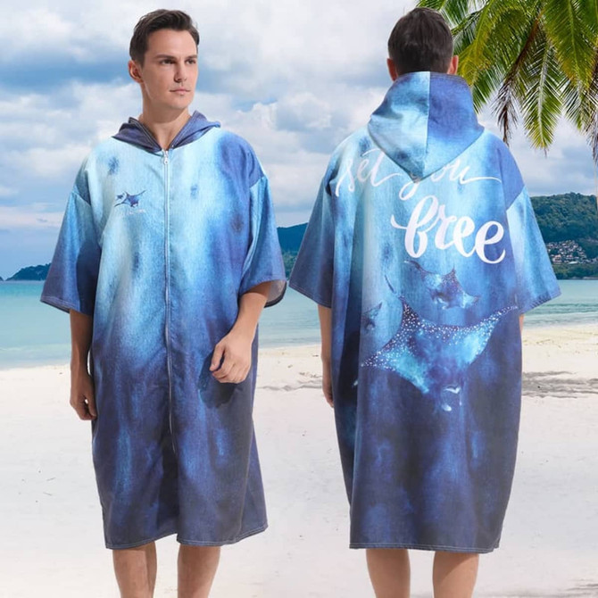 A hooded change towel in blue gradient with a zip, featuring a design on the back and a logo. Suitable for leisure use.