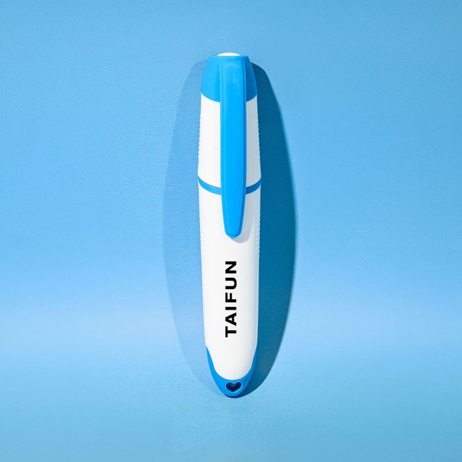 A highlighter in a blue and white design, featuring a logo and a cap on one end.