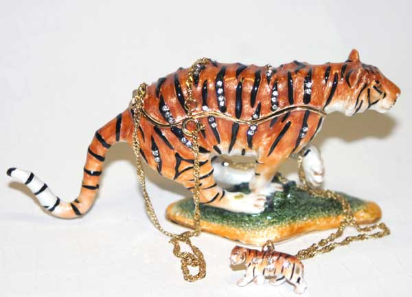 Roaming Tiger | Bejeweled Enamel Boxes