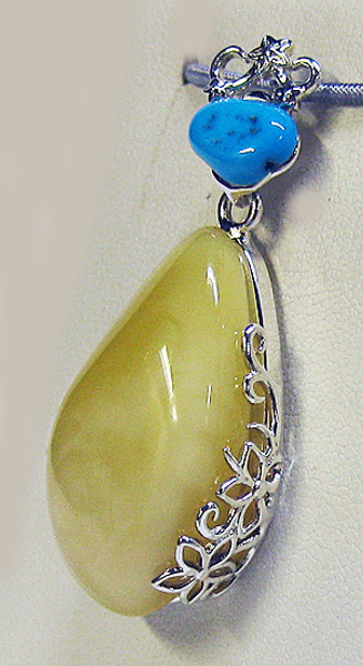 Butterscotch Baltic Amber Pendant with Turquoise