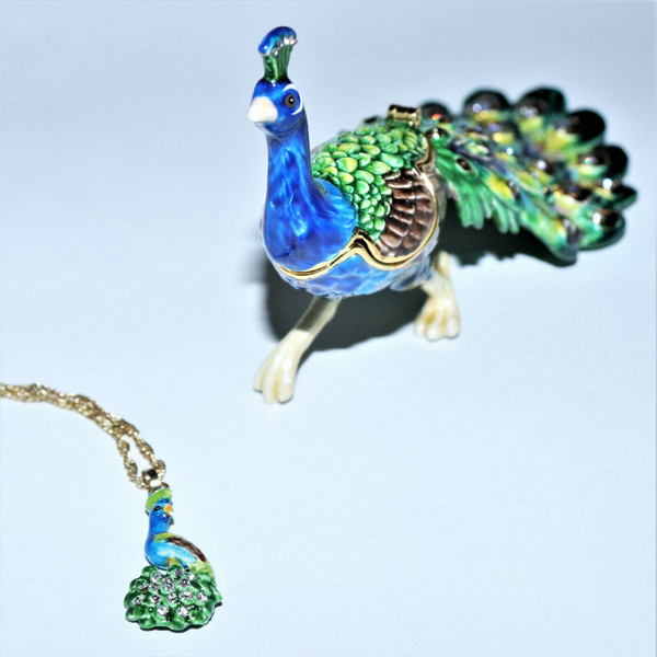 Strutting Peacock  Trinket Box with Necklace | Bejeweled Enamel Boxes