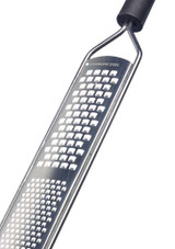 Close-up of the stainless steel blades on the Westmark Gallant Pro Combi Grater – Fine + Coarse Close-up of the stainless steel blades on the Westmark Gallant Pro Combi Grater – Fine + Coarse