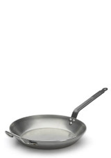 De Buyer Carbone Plus Frypan – 32 cm Carbon Steel on white background De Buyer Carbone Plus Frypan – 32 cm Carbon Steel on white background