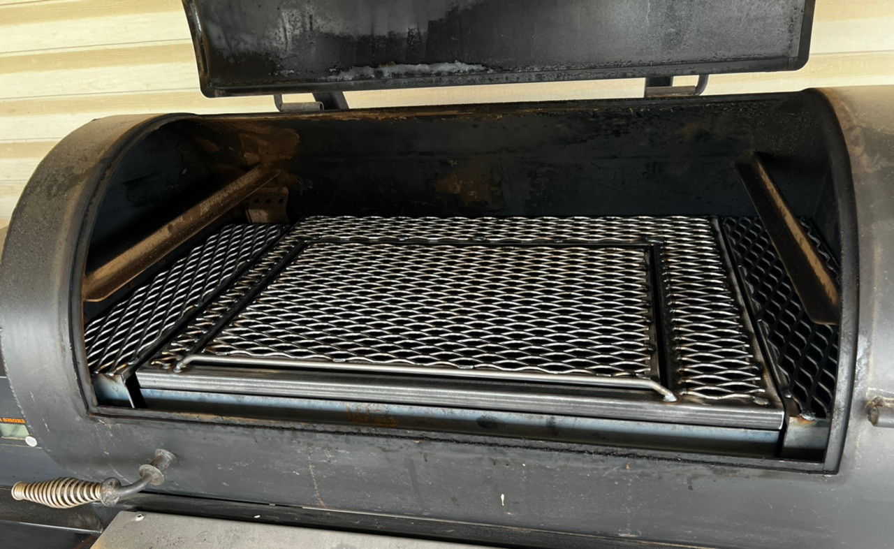 Yoder 1500 Sliding Shelf Accessory Options