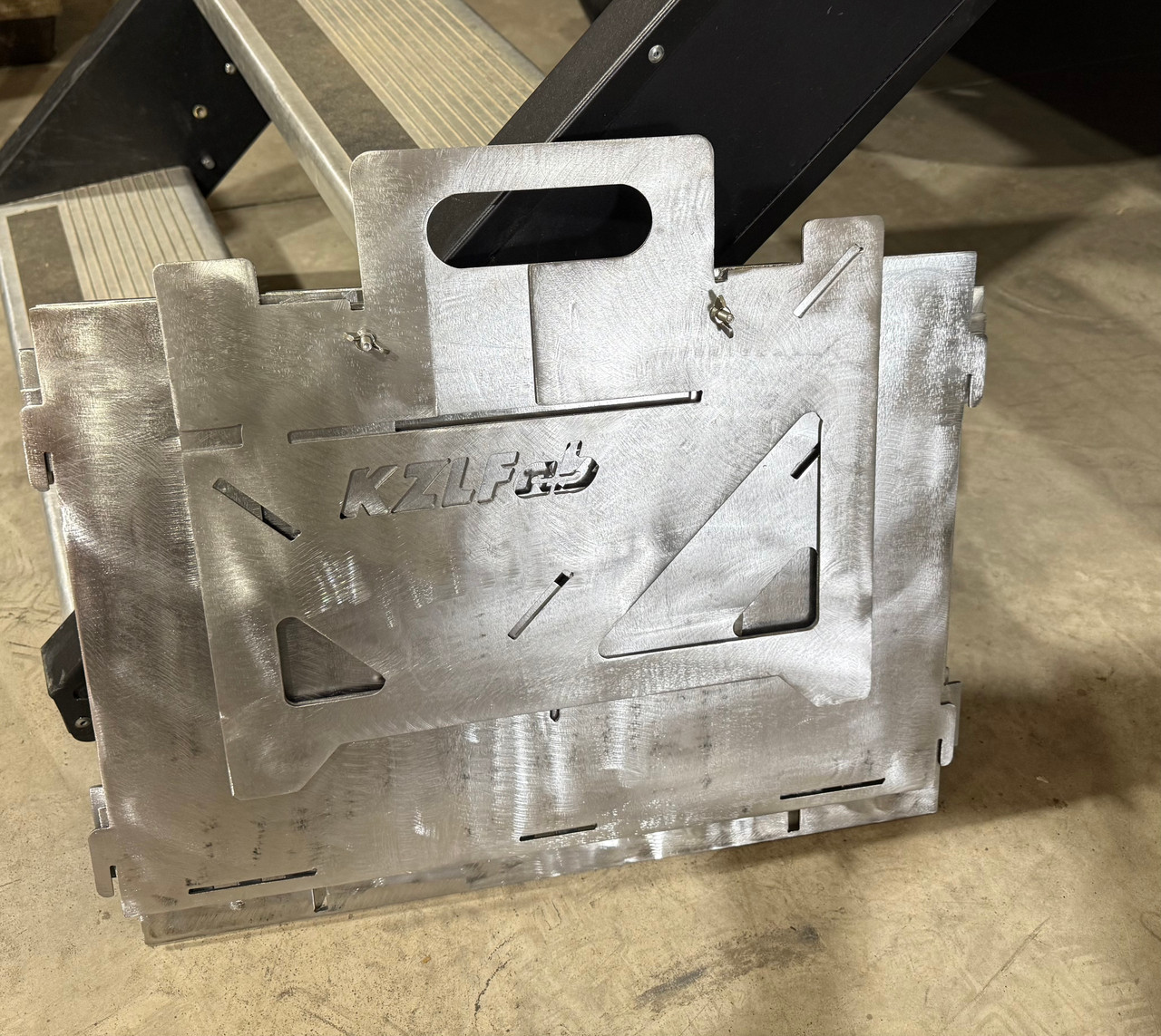 2 Grate Collapsible Portable Grill