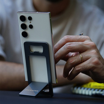 Sturdio Phone Stand