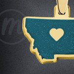 Personalized Gold US State Necklace With Seashore Resin Personalized Gold US State Necklace With Seashore Resin